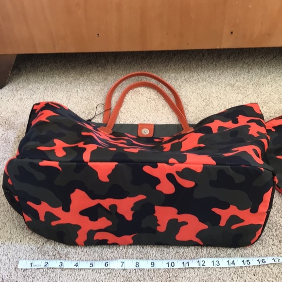 AH-DORNED skull rhinestone camo nylon large tote - Picture 6 of 10